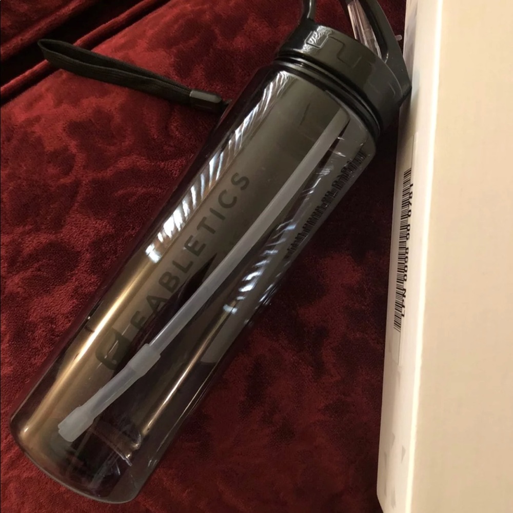 Fabletics Water Bottle BNIB